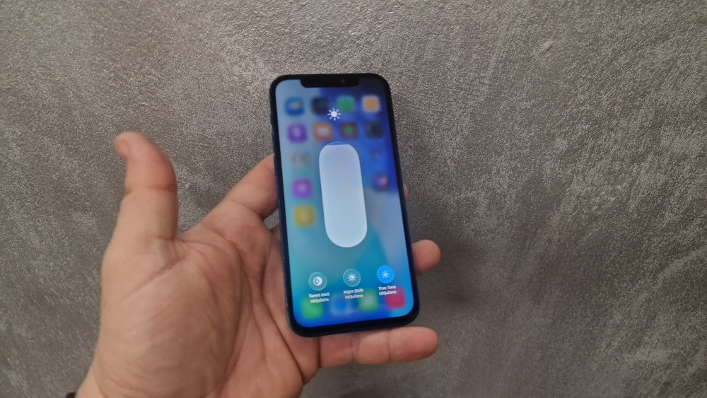 Iphone 12 100% Baterija — fotografija 1