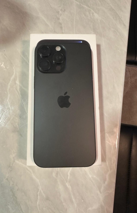 Iphone 16 pro max 256 gb — fotografija 1