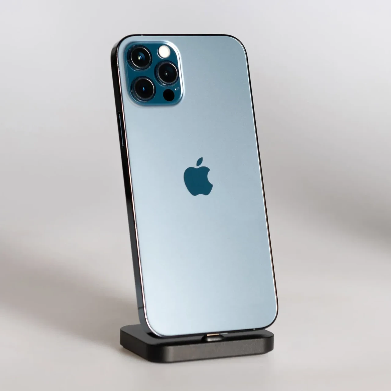 IPHONE 12 PRO MAX 128GB ZDRAVLJE BAT 100% SVE RADI — fotografija 1