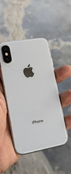 Iphone X 64gb 84% orginalna baterija — fotografija 1