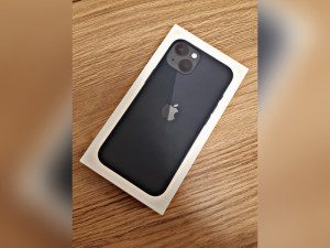 Apple iPhone 13 Midnight (128GB) Nov/ Neotpakovan (GARANCIJA)