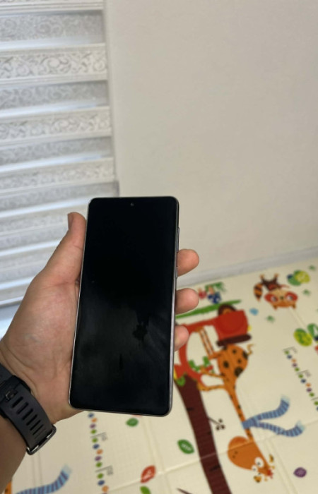 Samsung A73 5g — fotografija 1