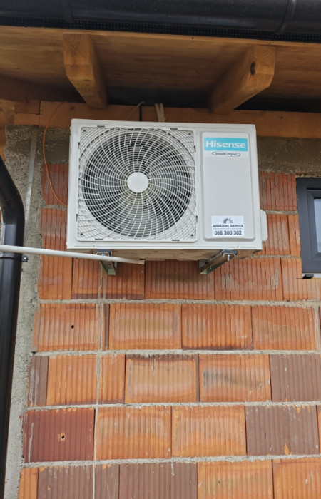 Hisense klima 12ka 3.5kw kb35 sa grijacem vanjske wifi — fotografija 1