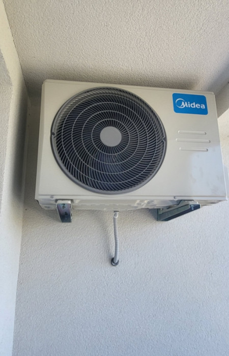 Midea all easy pro 18ka 5kw A+++ klima uredjaji — fotografija 1