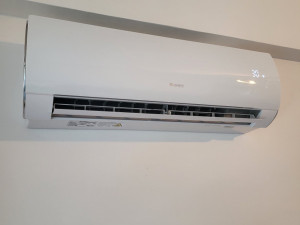 Gree Fairy 12ka 3.5kw -25,a++ wifi sa montazom — fotografija 1