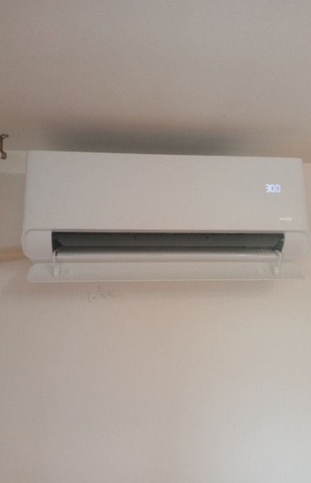 MIDEA Breezeless A+++/-20/wifi klima uredjaji sa montaz — fotografija 1