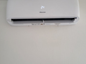 AKCIJA!!Hisense smart -20 inverter klima uredjaji sa montazom — fotografija 1