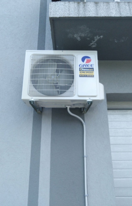 AKCIJA klima INVERTER Gree COSMO -25C Elektromont 065 566 141 — fotografija 1