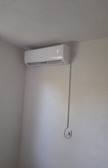 Gree lomo regular 12 inverter wifi -25 — fotografija 1