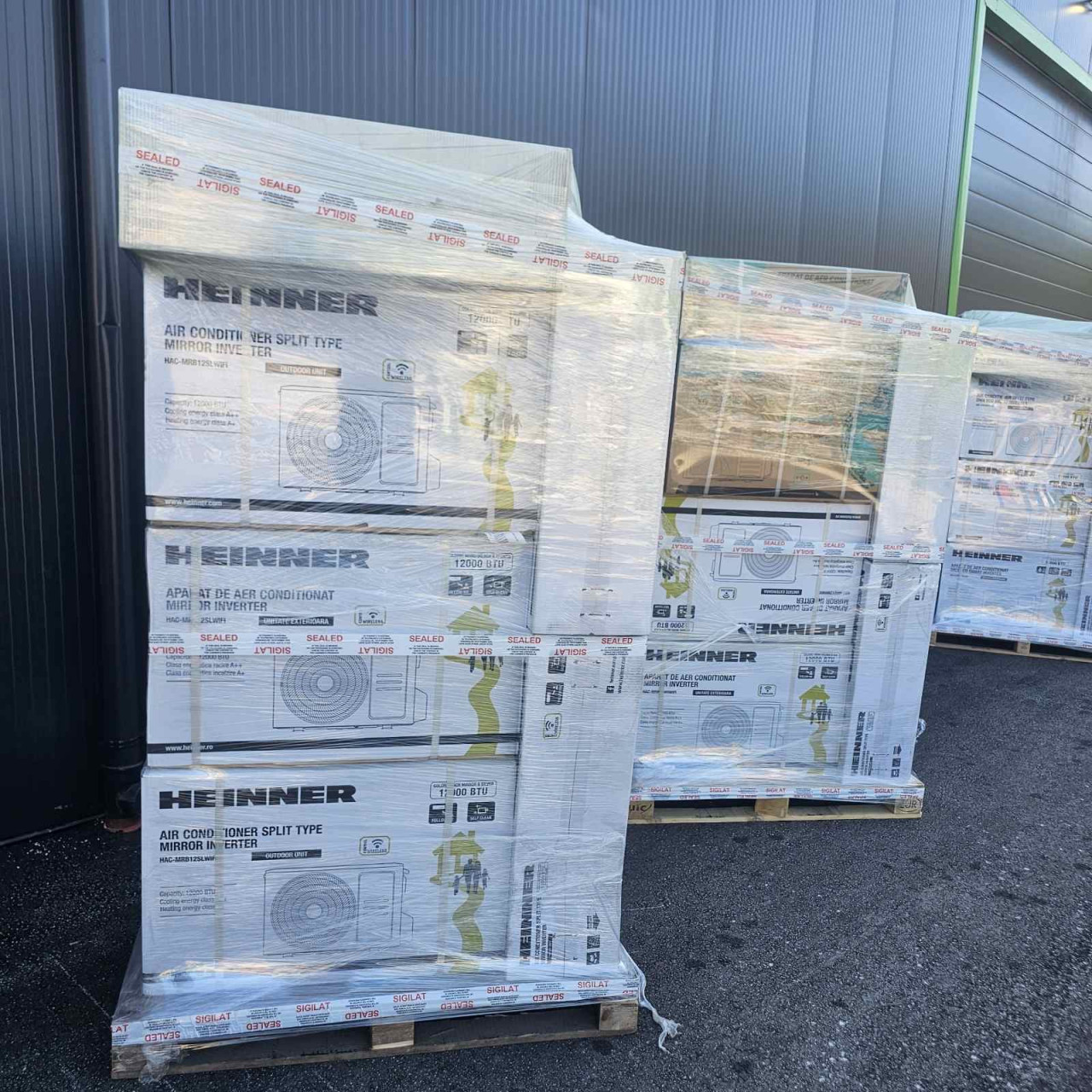 Klima Heinner 12 ka inverter s ugradnjom i rukama komplet sve — fotografija 1