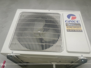 Klima INVERTER Gree 12 COSMO Regular -25C sa ugradnjom 1399KM — fotografija 1