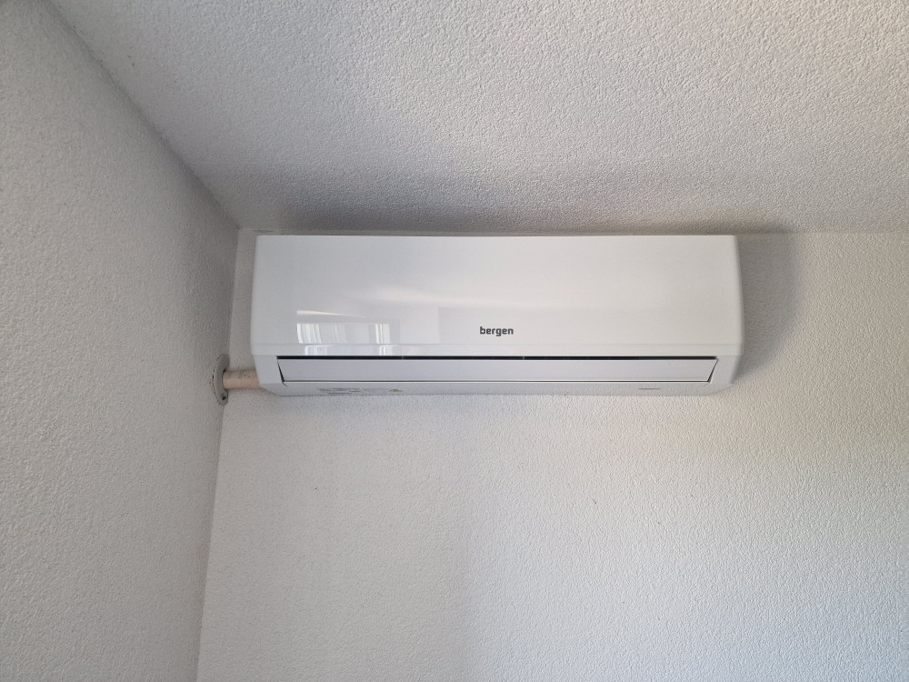 BERGEN KLIMA 12 INVERTER APOLO DO -15 STEPENI UGRADNJA — fotografija 1