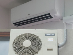 HITACHI TAKAI KLIMA UREĐAJ RAK-50RXE/RAC-50WXE inverter R32 — fotografija 1