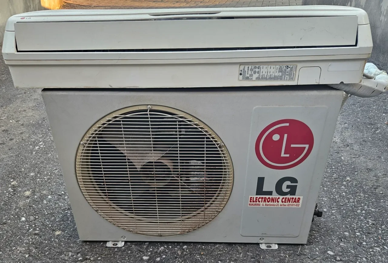 Klima uređaj LG LS-R126ABL 3500W 12-ka — fotografija 1