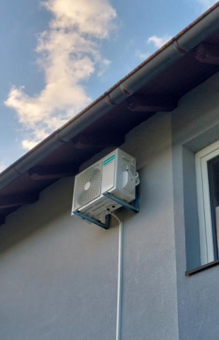 Hisense Expert Smart CF35 sa montažom — fotografija 1