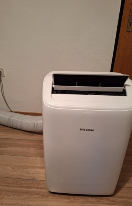 Hisense mobilna klima prenosna — fotografija 1