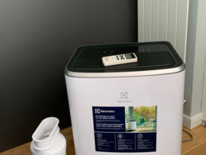 ELECTROLUX 9000 bTU - Klima prenosna — fotografija 1