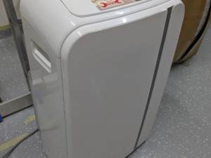 Prenosna mobilna klima 12000 BTU, odlično stanje — fotografija 1