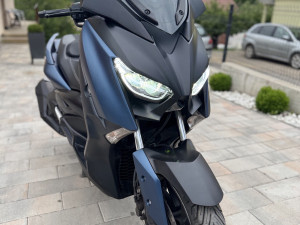 Yamaha X-Max XMax 400 top stanje