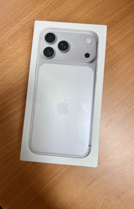 Iphone 17 pro max 512gb e sim VAKUM — fotografija 1