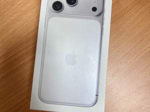 Iphone 17 pro max 512gb e sim VAKUM — fotografija 1