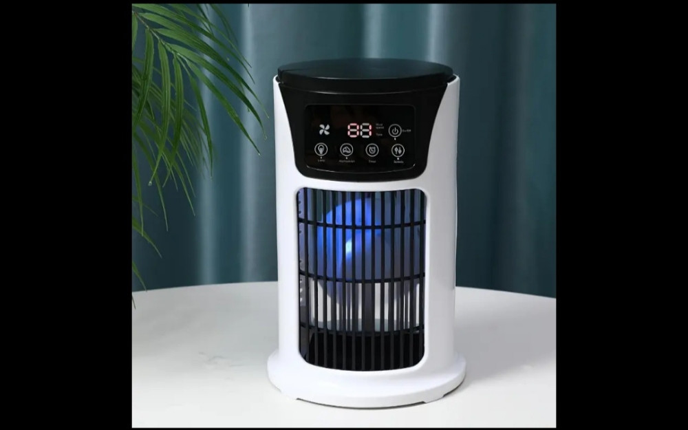 Multifunkcionalna mini klima , difuzer, ventilator s LED svjetlom — fotografija 1