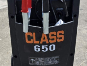 Punjač akumulatora sa starterom 650A CLASS Germany — fotografija 1