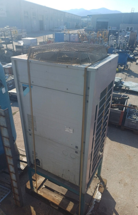 VANJSKA JEDINICA KLIME DAIKIN — fotografija 1