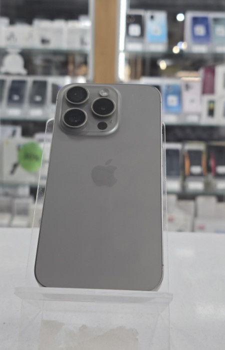 IPHONE 15 PRO 256GB NATURAL ESIM, EXTRA STANJE!!! — fotografija 1