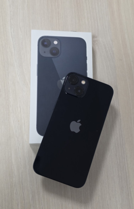 IPHONE 13 128GB Bater 100% Kao Novo Bez ostecenja Pisana Garancij — fotografija 1
