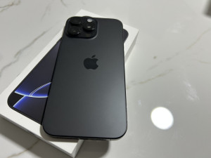 Iphone 16 Pro Max 256 — fotografija 1