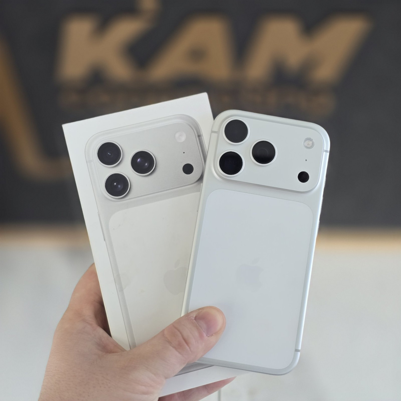 Apple iPhone 17 Pro 256GB 100% 2 Godine Garancija — fotografija 1