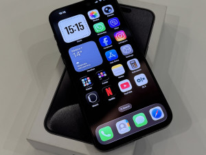 iPhone 15 Pro Max 256GB Titanium Black STANJE 10/10 — fotografija 1