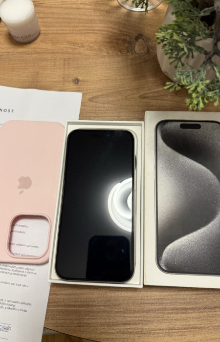Iphone 15 pro 256gb Garancija do maja mjeseca 2026 — fotografija 1